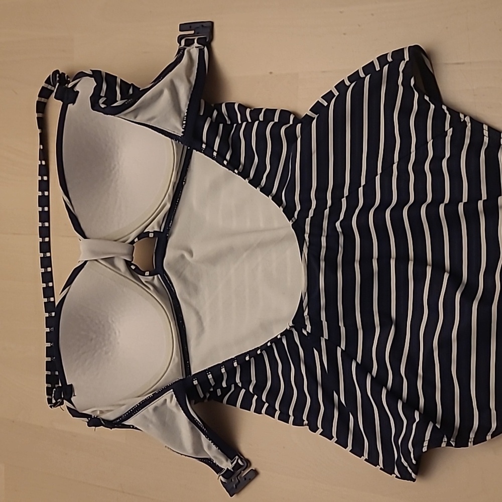 LIKE NEW Moontide Nautical Navy and White Striped Built in Bra Swimsuit - Picture 9 of 13